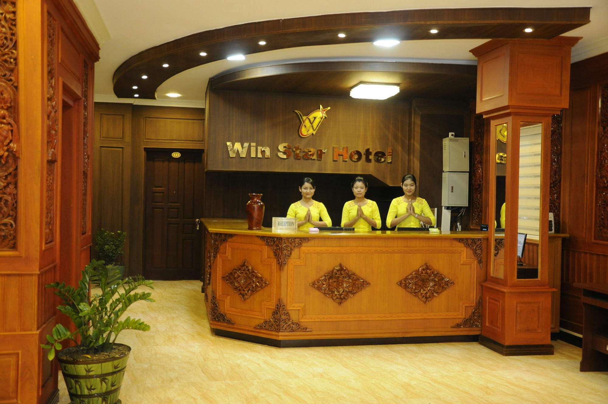 Win Star Hotel Mandalay Exterior foto